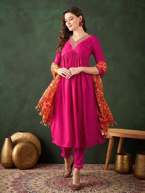 Sangria Women Patola Printed Dupatta
