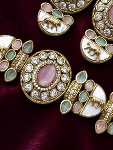 SHONA'S STYLE Copper-Plated Stone Studded Jewellery Set