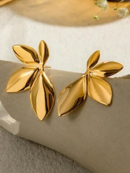 SZN Korean Contemporary Studs